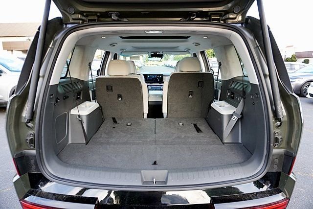 Used 2024 Green Hyundai Calligraphy image 13