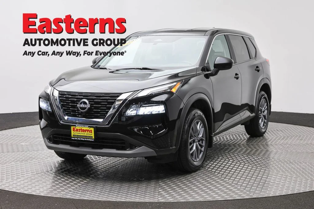 Used 2023 Black Nissan S image 1