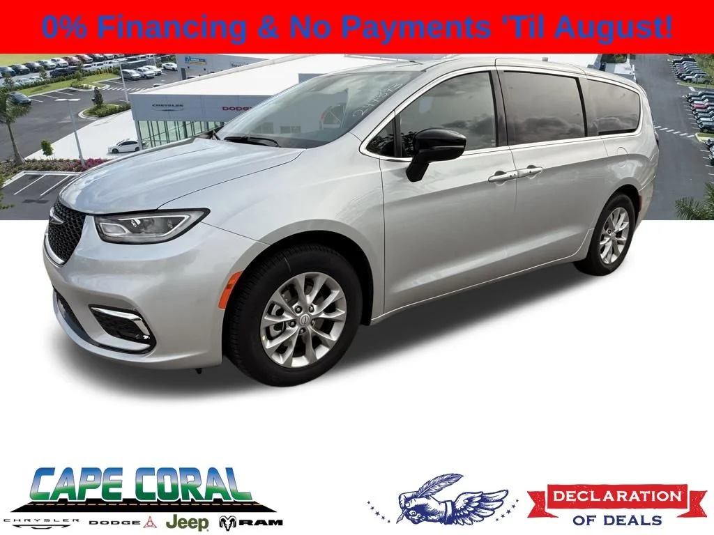 2026 Chrysler Pacifica Limited's photo