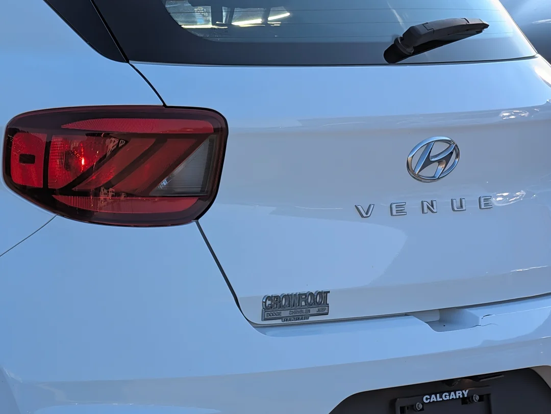 Used 2022 White Hyundai Trend - - FWD - 1.6L - Blind Spot Monitor - Rear Cross-Traffic Warning & More! image 11