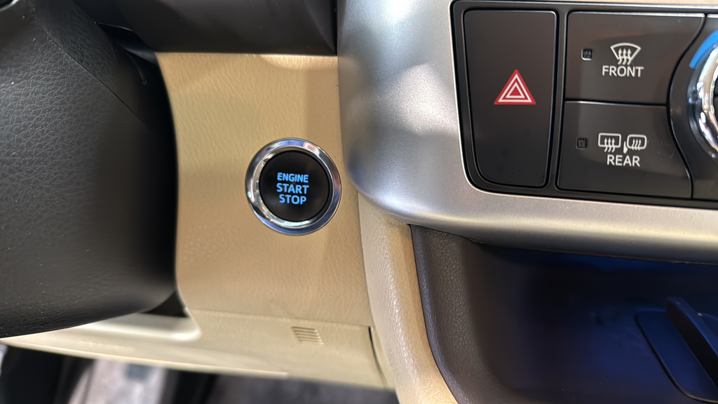 Used 2014 Red Toyota Limited image 28