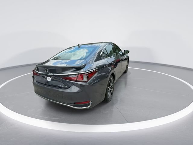 2025 Lexus ES Hybrid 300h - Photo 7