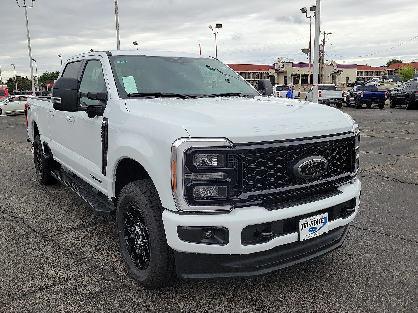 New 2026 Oxford White Ford F-250&reg; XLT image 6