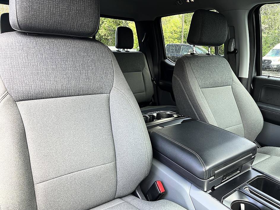 Used 2024 Gray Metallic Ford XLT image 21