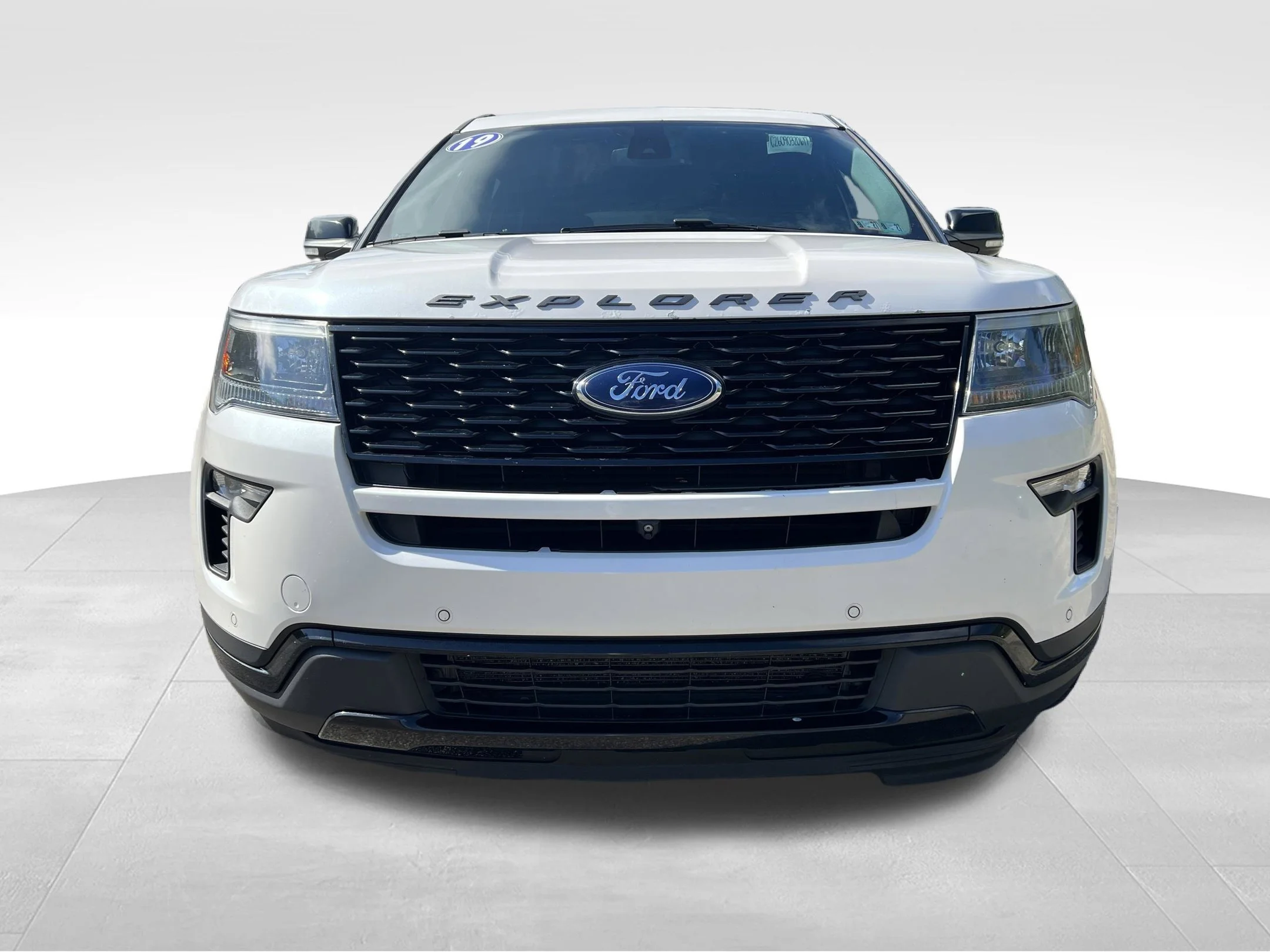 Used 2019 White Ford Sport image 3