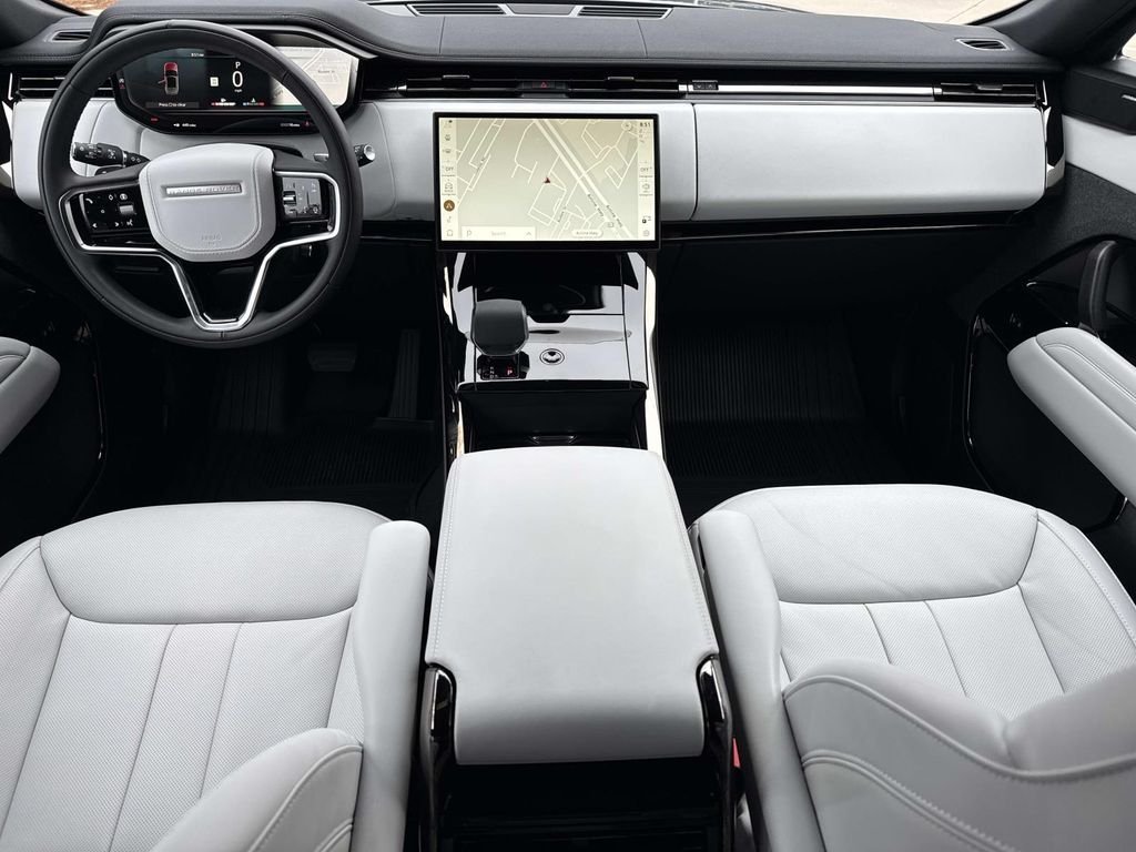 New 2026 Varesine Blue LAND ROVER SE image 9