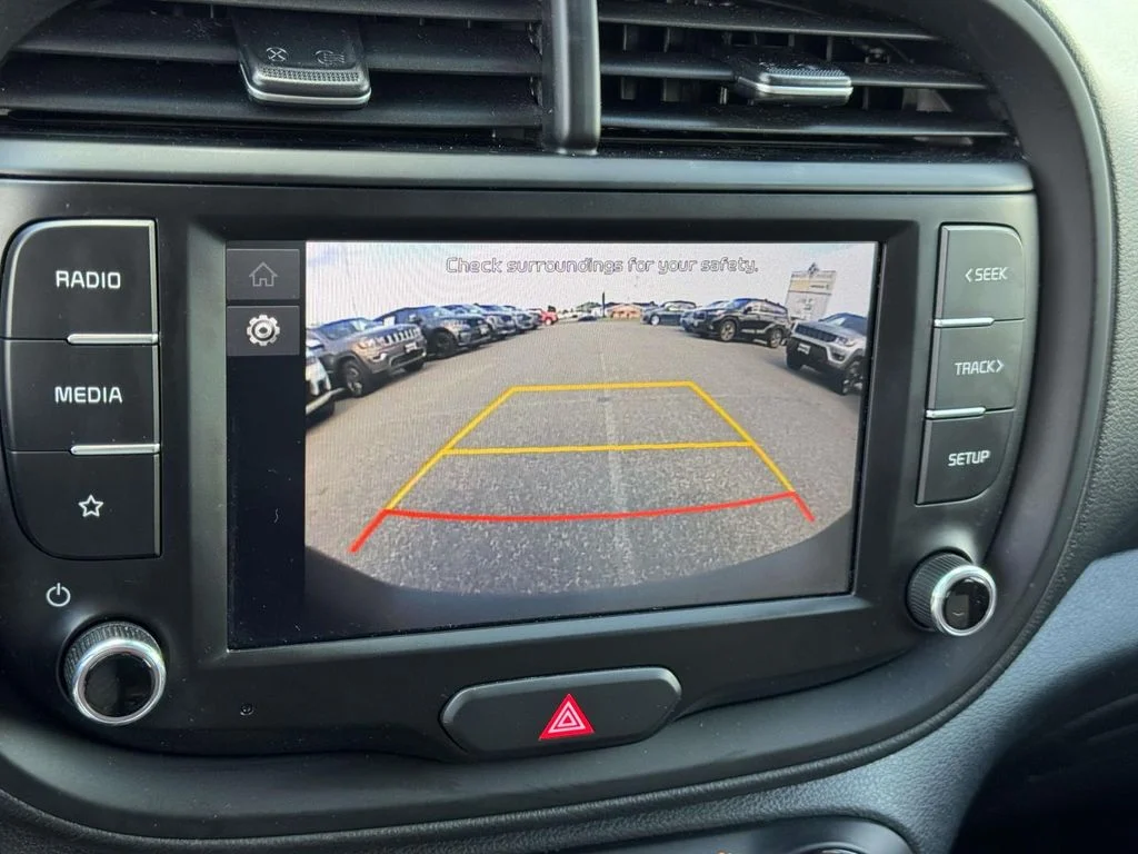 Used 2022 Black Kia LX image 4