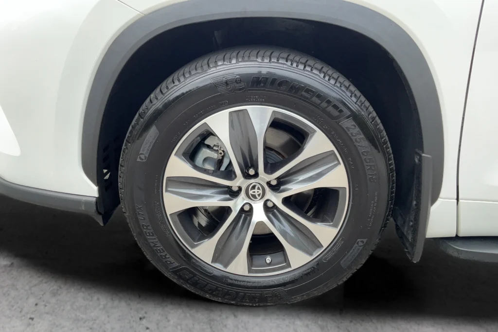 Used 2024 Beige Toyota XLE image 26