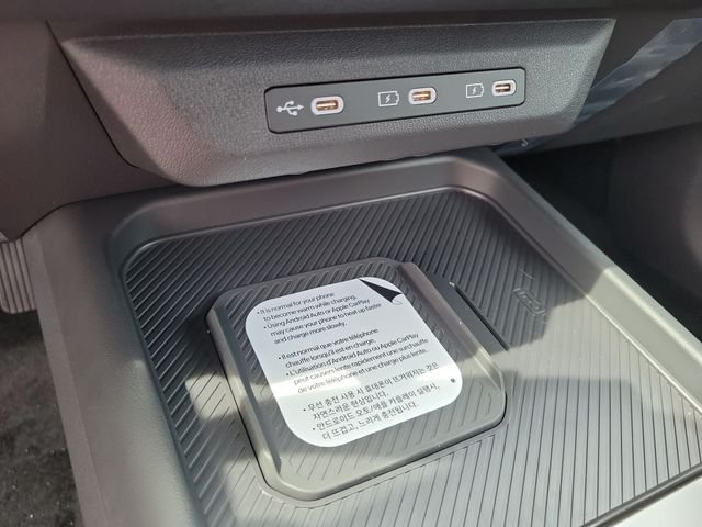New 2027 Iceberg Green Kia X-Line S image 29