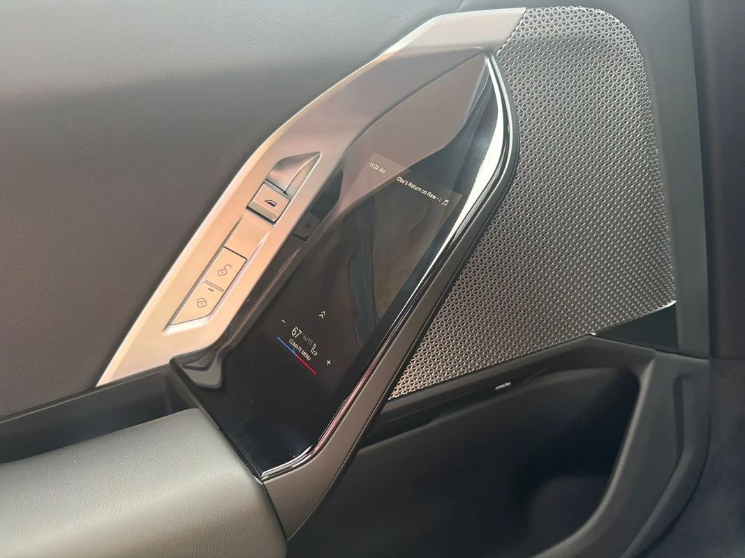 2026 BMW 7 Series 740i - Photo 21