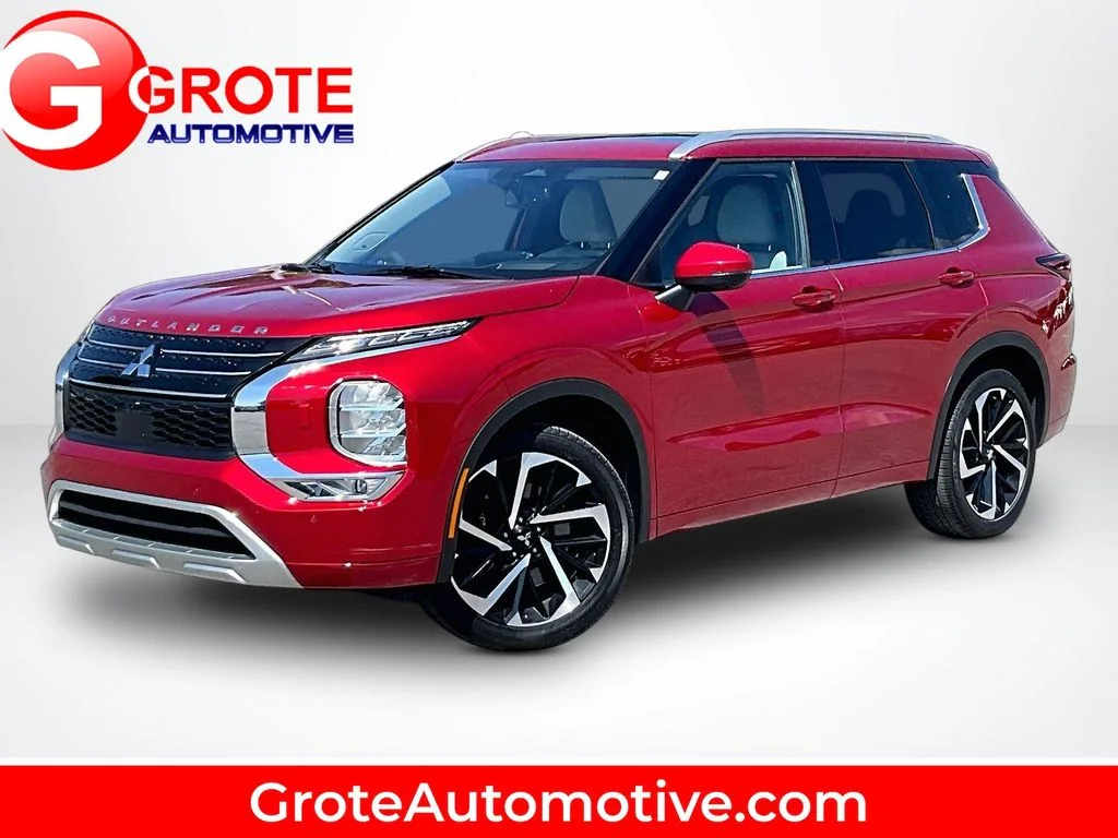 Used 2024 Red Mitsubishi SEL image 1