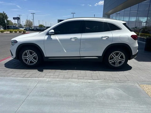 Used 2021 White Mercedes-Benz GLA 250 image 8
