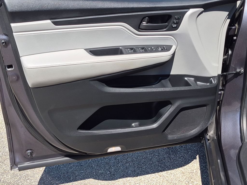 Used 2019 Gray Honda EX-L image 21