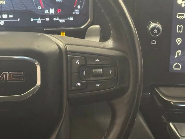 Used 2023 White GMC AT4 image 11