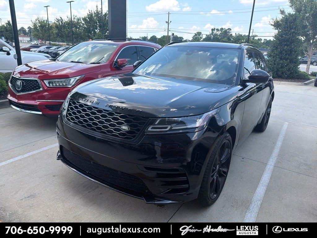 Used 2020 Narvik Black Land Rover R-Dynamic S image 1