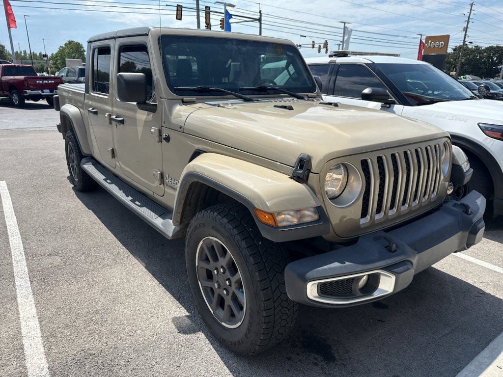 Used 2020 Gobi Clearcoat Jeep Overland image 2