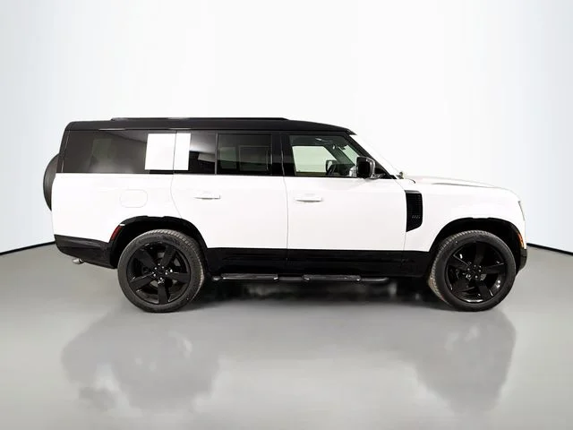 New 2026 Fuji White Land Rover V8 image 4