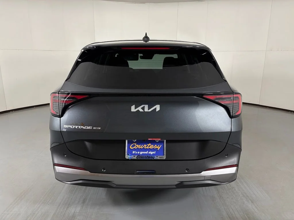 New 2027 Gravity Gray Kia LX image 7