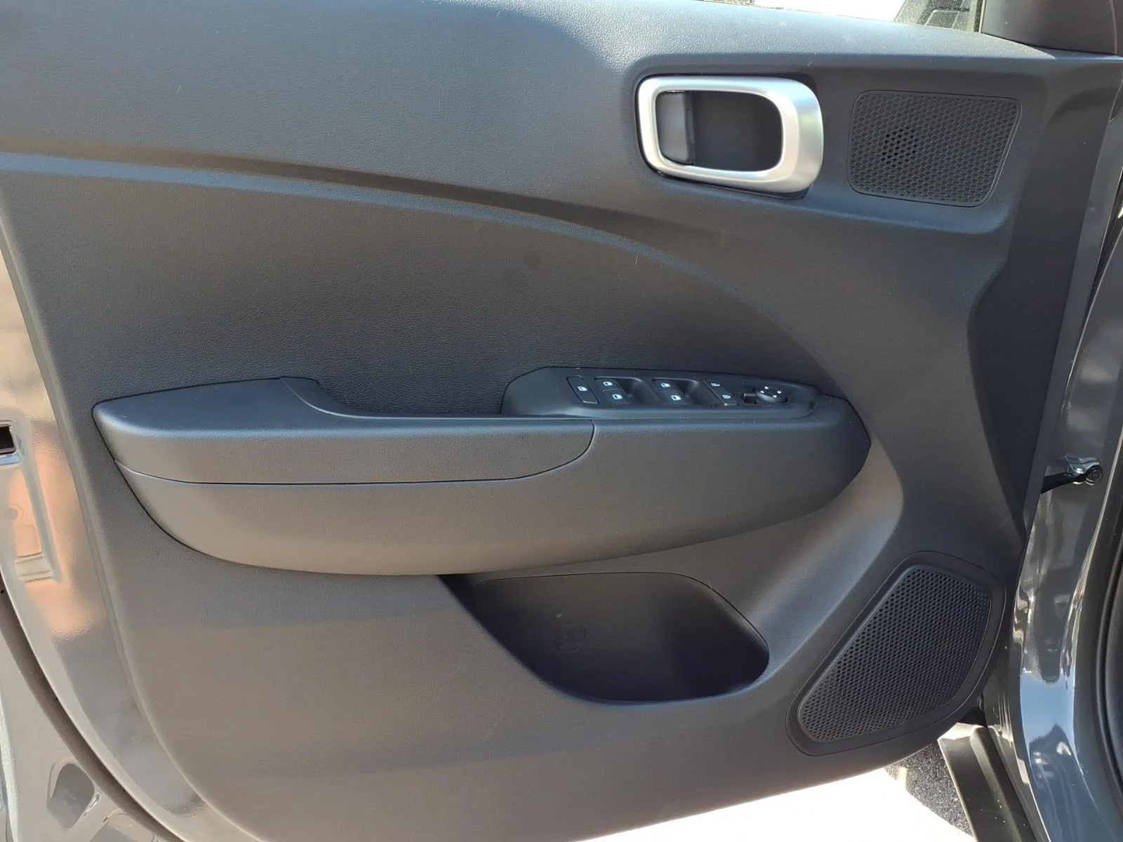 New 2026 Ecotronic Gray Hyundai SE image 21