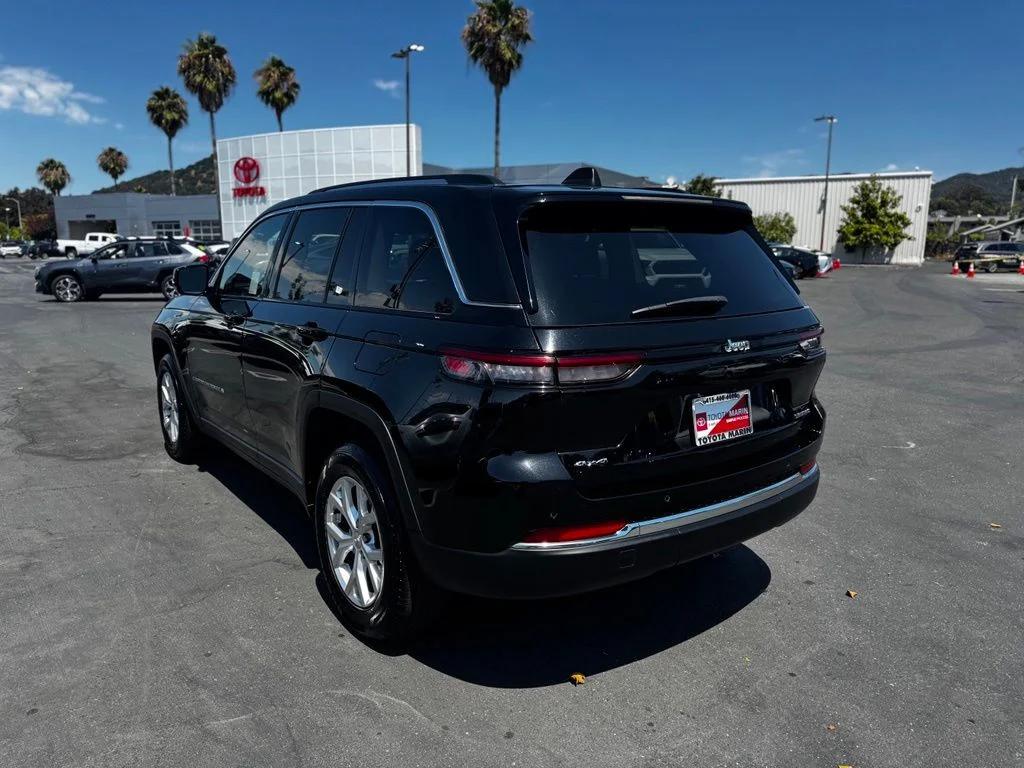 Used 2023 Black Jeep Limited image 3