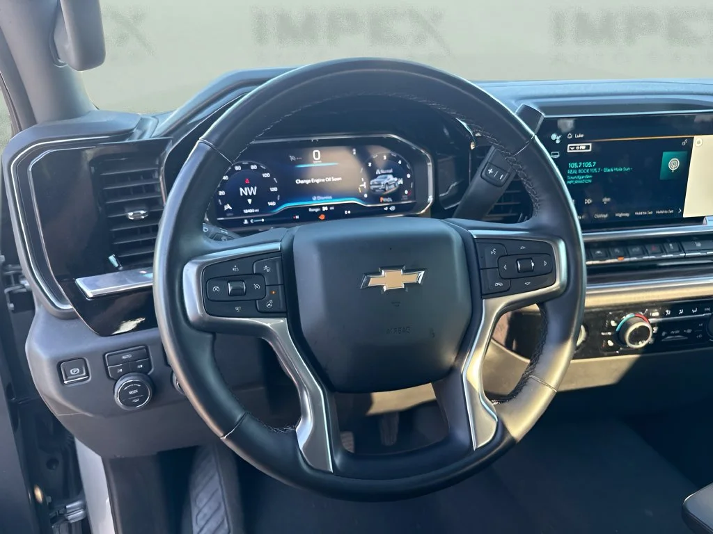 Used 2024 Gray Chevrolet LT image 10
