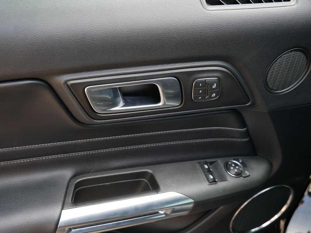 Used 2019 Black Ford GT Premium image 18