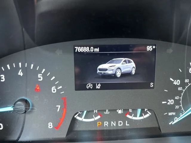 Used 2022 White Ford SEL image 16