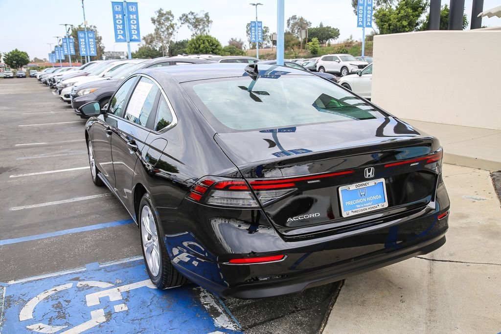 Certified Used 2025 Crystal Black Pearl Honda 1.5T LX image 31