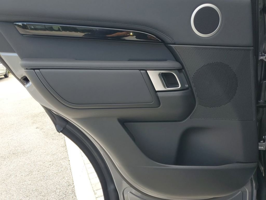 New 2025 Eiger Grey Land Rover S image 22
