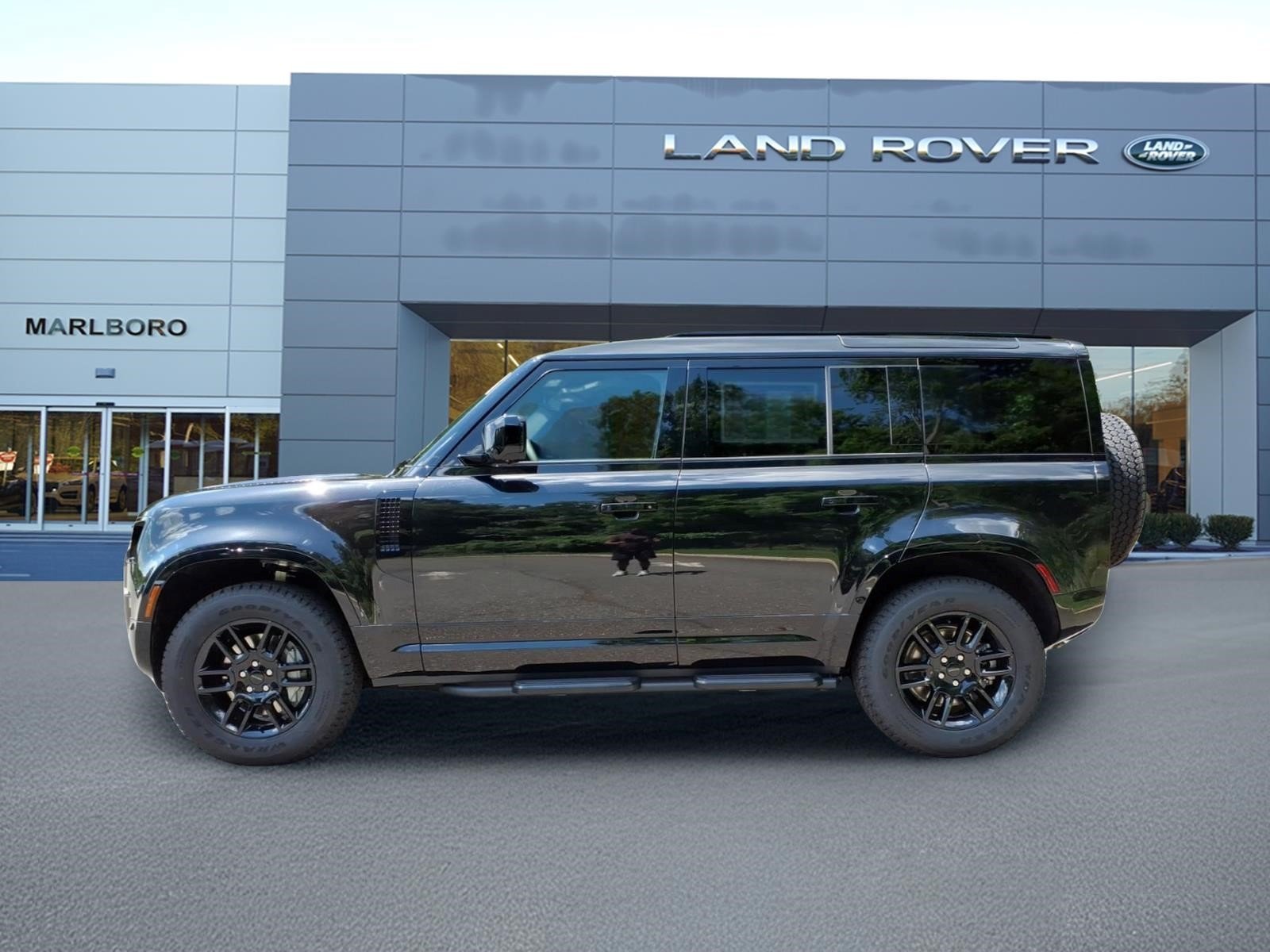 New 2026 Santorini Black Land Rover 110 X-Dynamic SE image 6