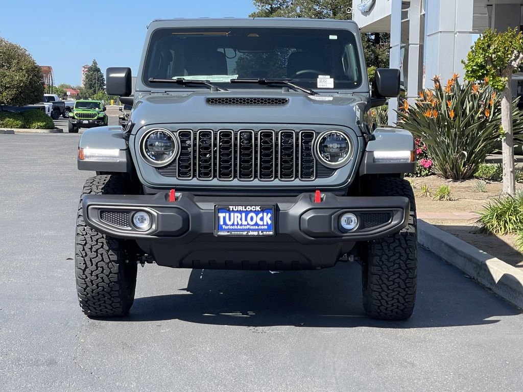 New 2026 Anvil Clear-Coat Exterior Paint Jeep Rubicon image 2