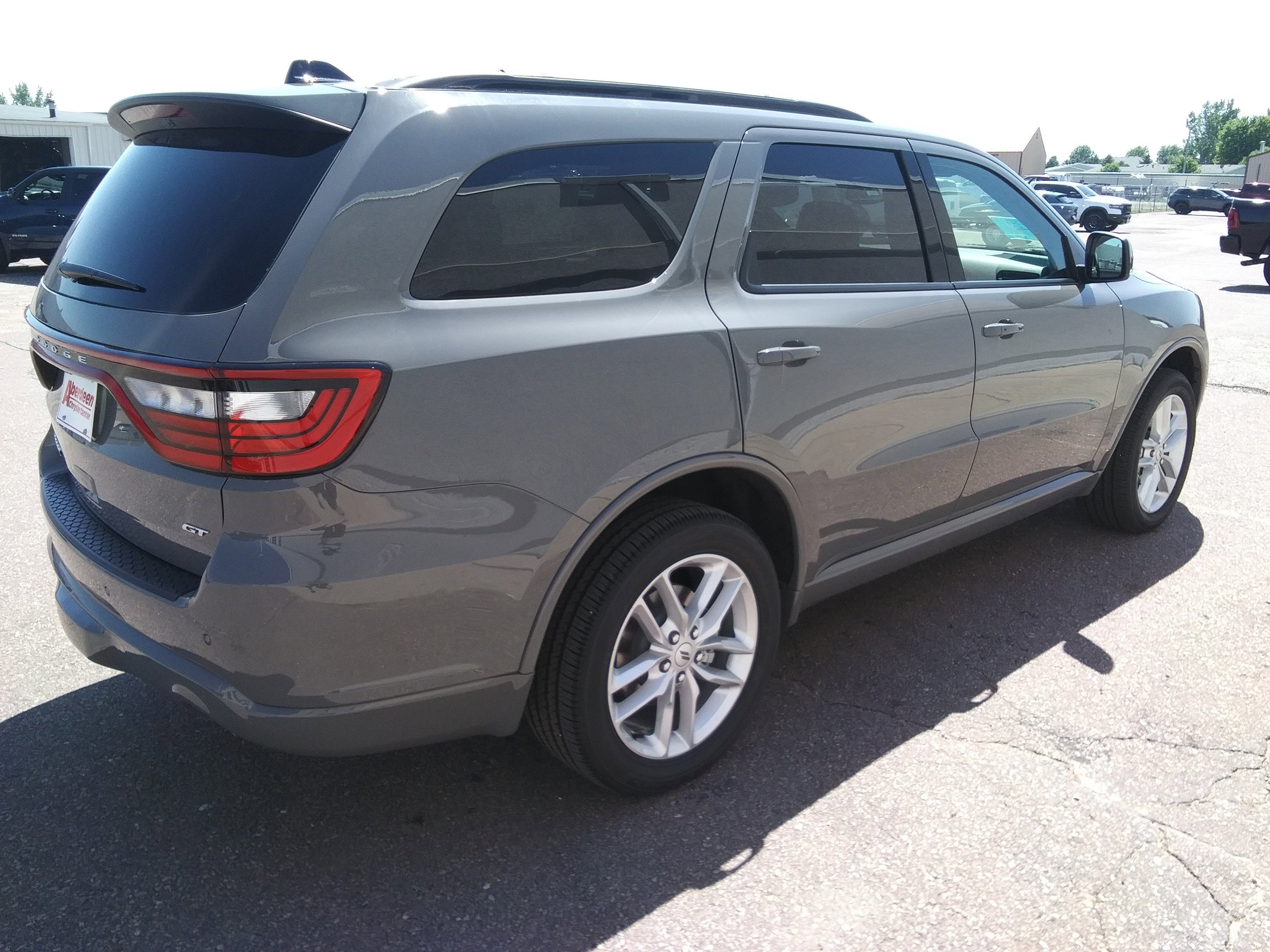2025 Dodge Durango GT Plus photo 2