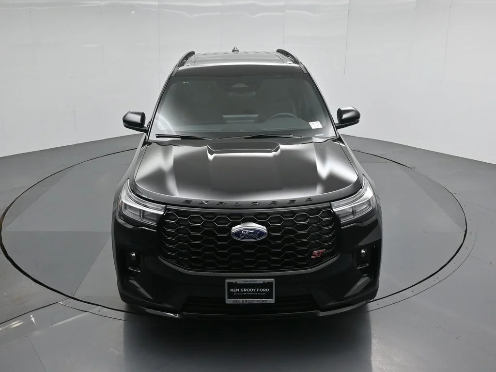 New 2026 Agate Black Metallic Ford ST image 37