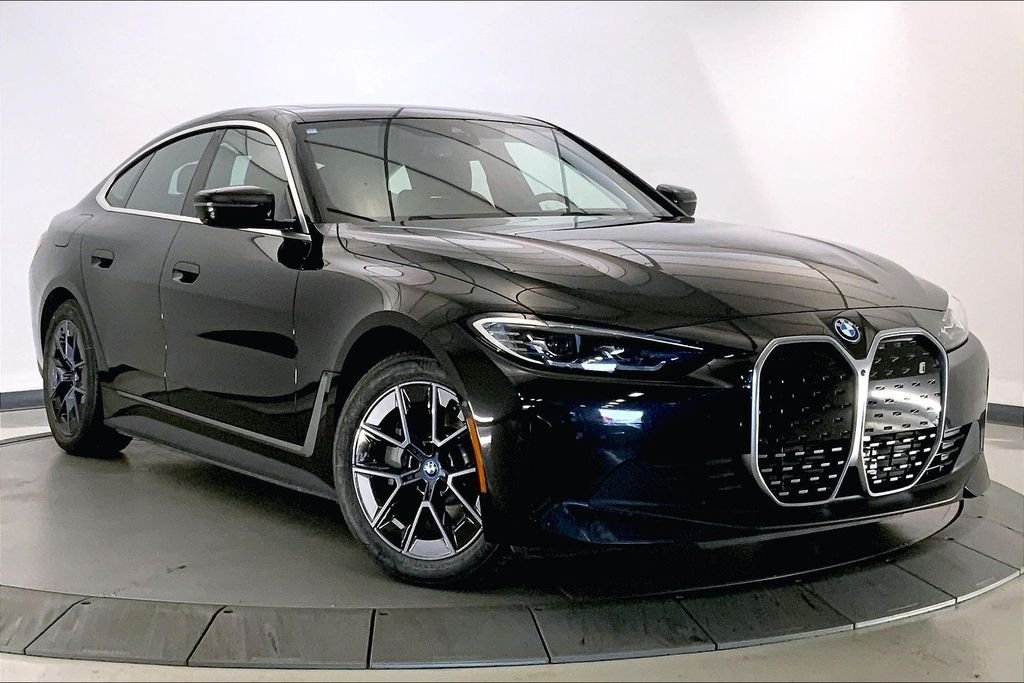2023 BMW i4 eDrive35's photo