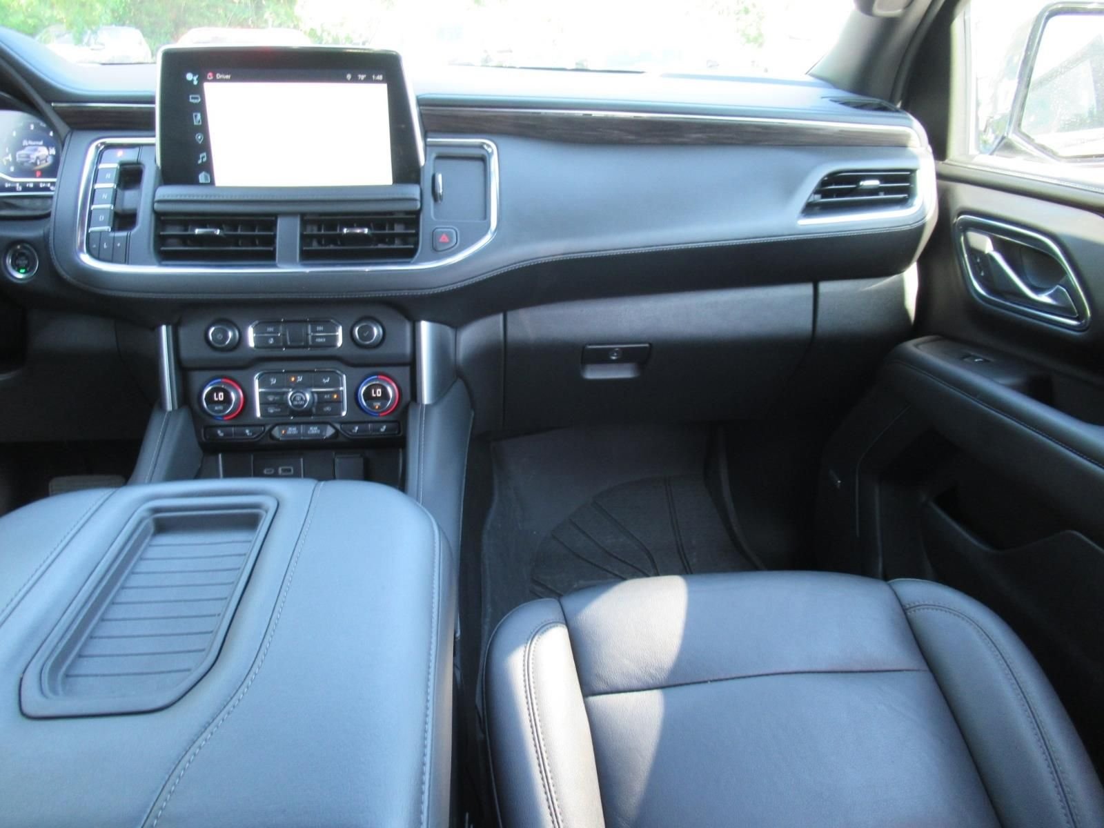 Used 2024 Gray Chevrolet Z71 image 14
