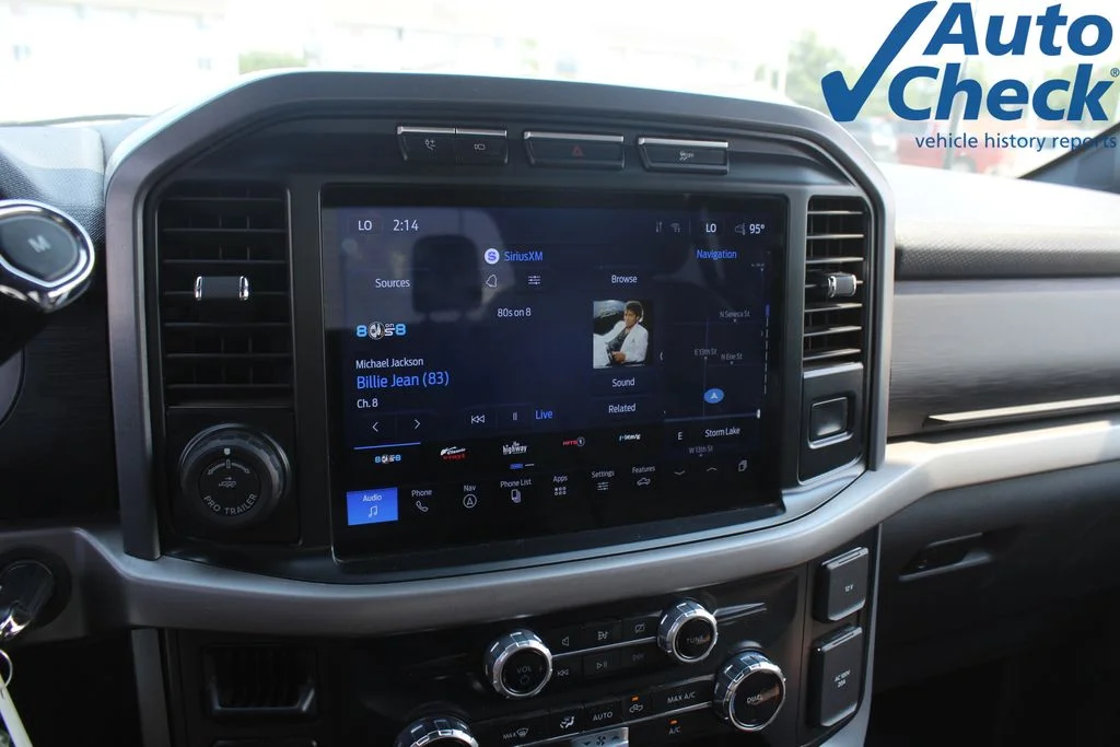 Used 2024 Oxford White Ford XLT image 15