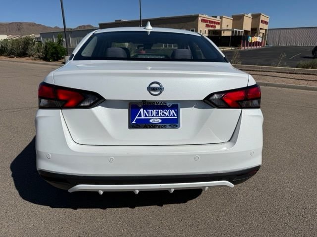 2022 Nissan Versa Sedan SV - Photo 6