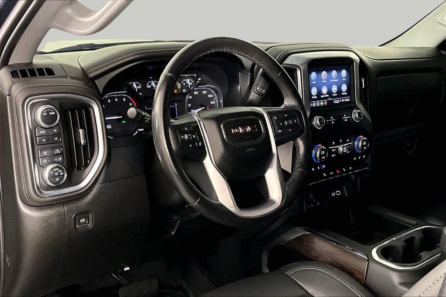 Used 2022 Dark Sky Metallic GMC SLT image 16