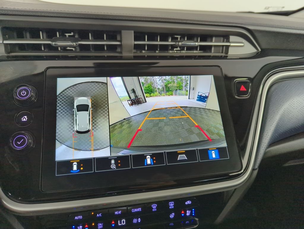 Used 2023 Gray Chevrolet Premier image 25