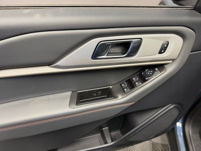 New 2026 Vapor Blue Metallic Ford Active image 15