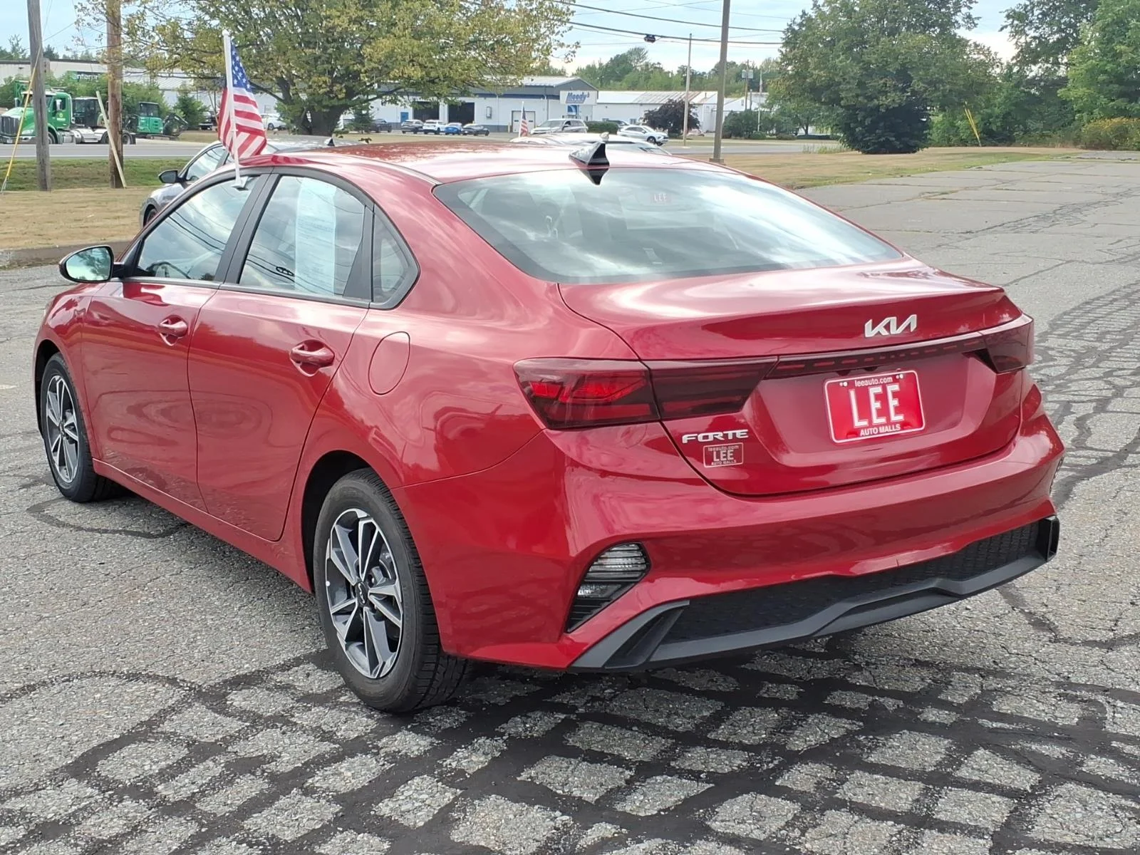 Used 2024 Currant Red Kia LXS image 6