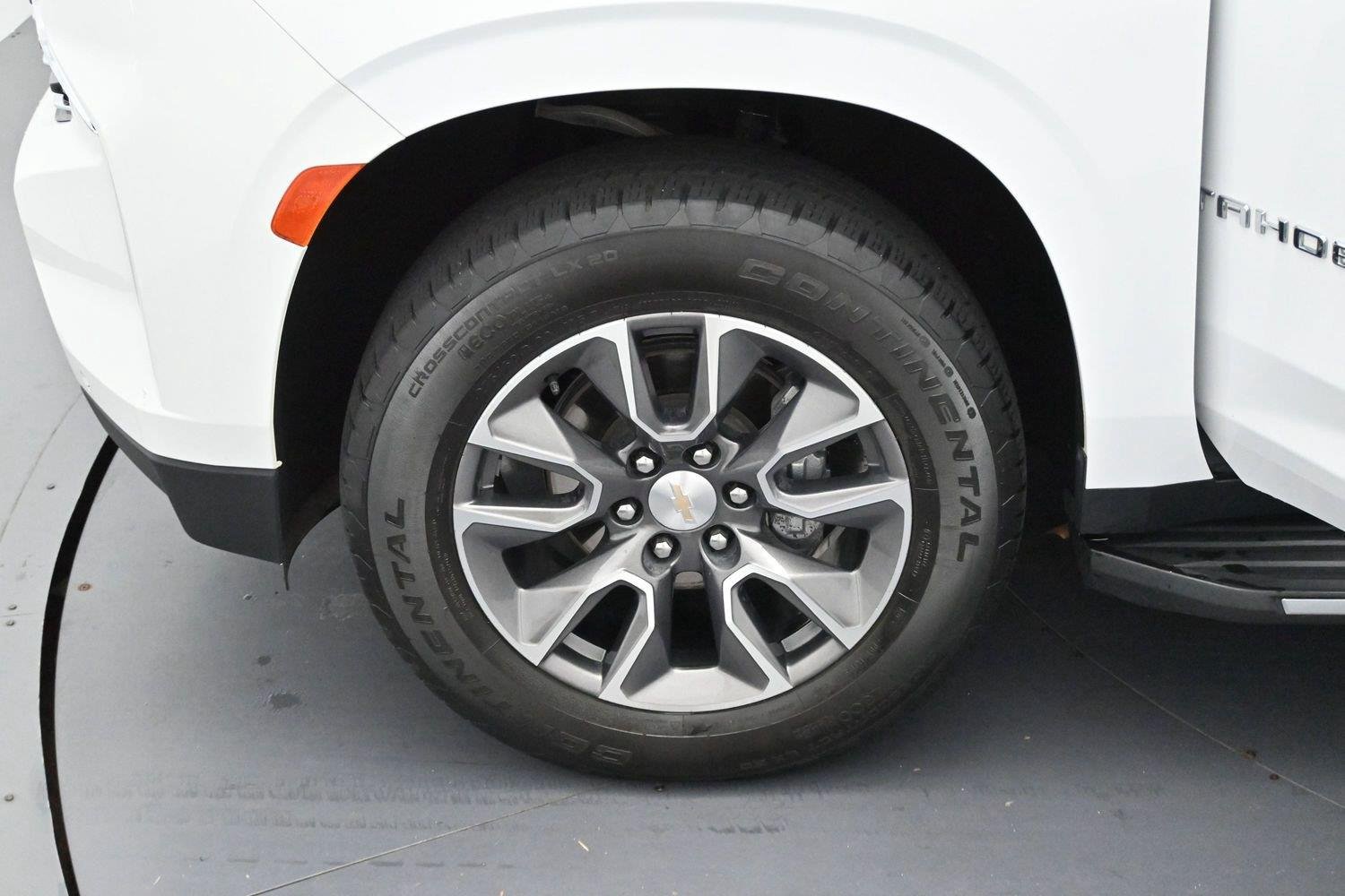 Used 2024 Summit White Chevrolet LT image 33