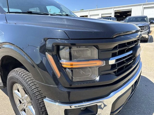 Used 2024 Black Ford XLT image 2