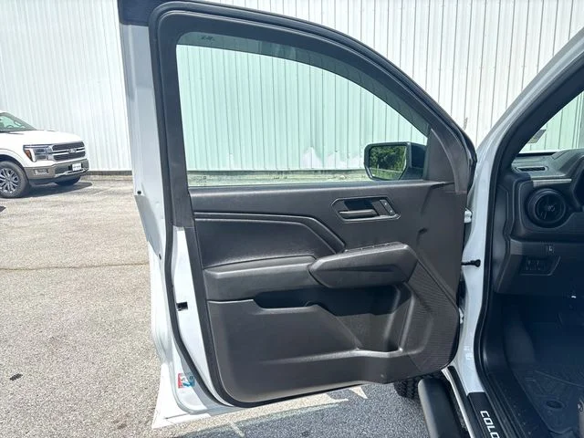 Used 2023 White Chevrolet Trail Boss image 10