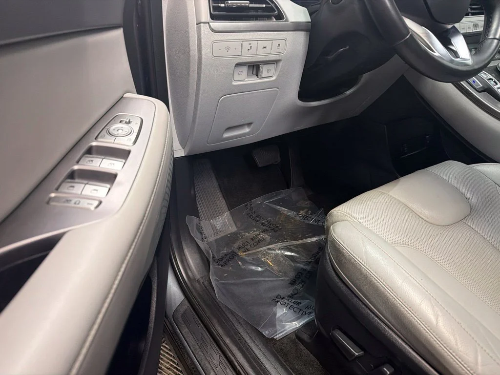 Used 2022 Gray Hyundai SEL image 29