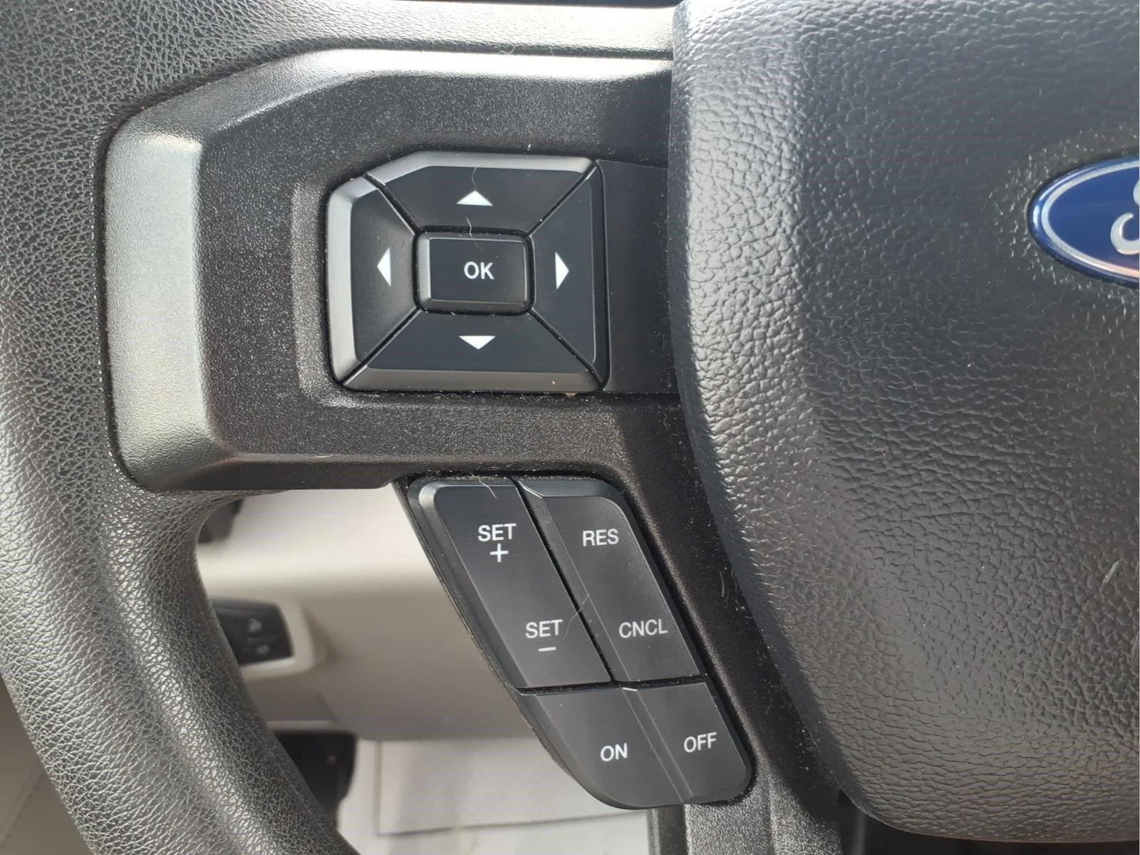 Used 2021 Oxford White Ford XLT image 21