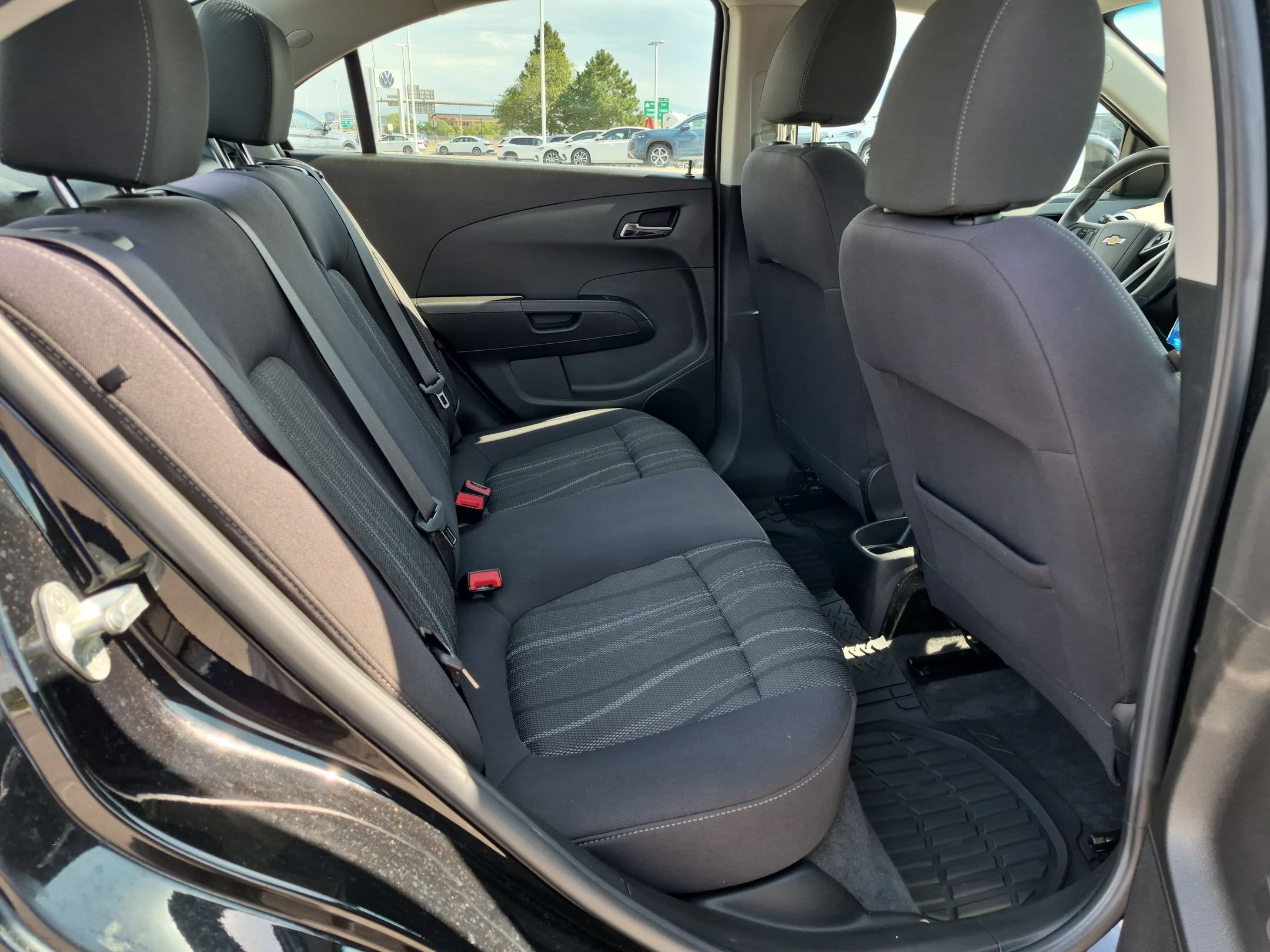 Used 2020 Mosaic Black Metallic Chevrolet LT image 28