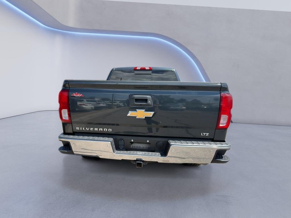Used 2018 Graphite Metallic Chevrolet LTZ image 6