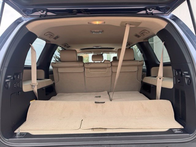 Used 2018 Blue Toyota SR5 image 23