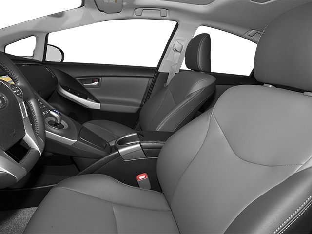 Used 2013  Toyota Five image 8